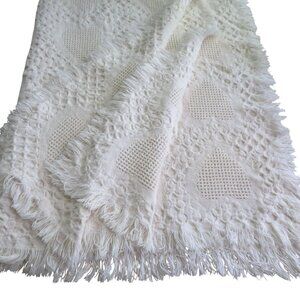 Vintage White Woven Throw Lap Blanket Heart Pattern Fringe Edges 45"x 66"